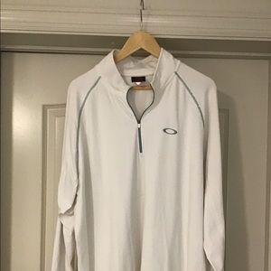 Oakley Hydrolix Golf Pullover.......XL